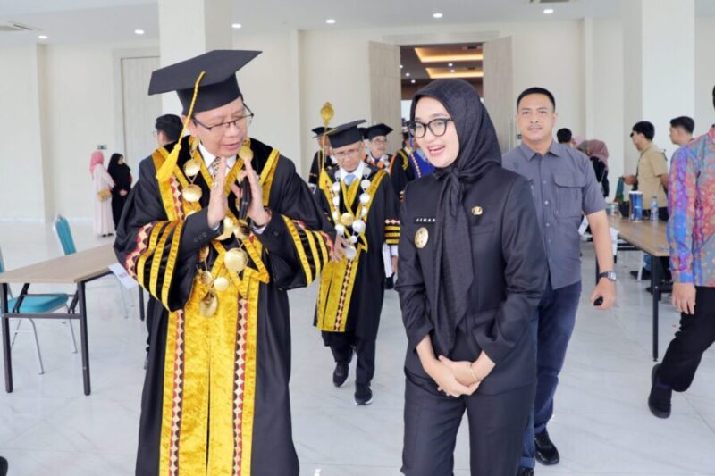 Acara Sidang Senat Terbuka Pengukuhan 15 Guru Besar UIN Raden Intan Lampung 