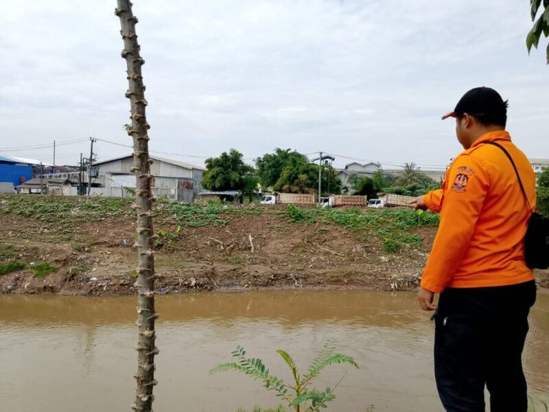 Peninjauan BPBD Kota Bekasi  Terkait Laporan Adanya Bau Gas
