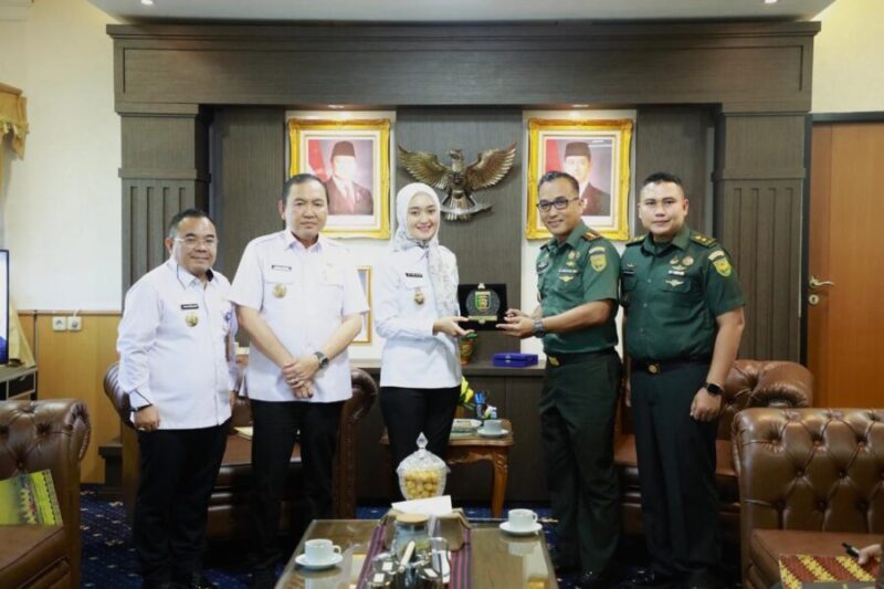 Wakil Gubernur Lampung Jihan Nurlela menerima kunjungan kerja jajaran Rumah Sakit Dinas Kesehatan Tentara (DKT) Bandar Lampung