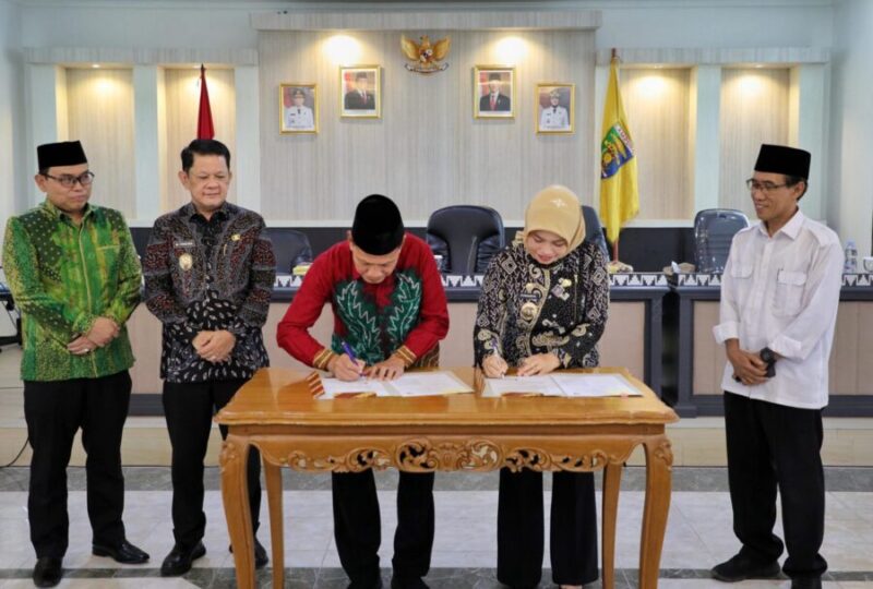 M. Firsada membuka secara resmi Pelaksanaan Pembekalan Mahasiswa/i Kuliah Kerja Nyata (KKN) Tematik Universitas Islam Negeri (UIN) Raden Intan Lampung Tahun 2025