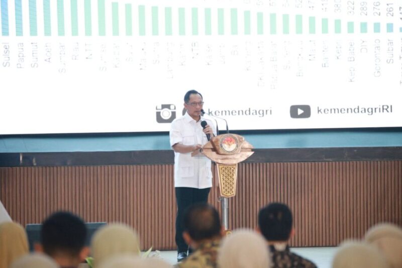 Menteri Dalam Negeri (Mendagri) Tito Karnavian dalam Kuliah Umum Civitas Academica dan Praja IPDN Pusat dan Regional di IPDN Kampus Jatinangor
