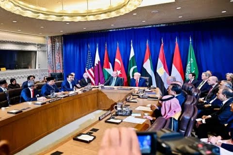 Presiden AS Donald Trump memuji pidato Presiden RI Prabowo Subianto dalam pertemuan multilateral mengenai Timur Tengah yang digelarnya. (KM)