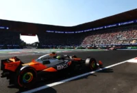 Pebalap McLaren Lando Norris merebut pole position pada sesi kualifikasi Grand Prix Meksiko 2025 di Autodromo Hermanos Rodriguez, Minggu (26/10) dini hari WIB. (Formula1.com)