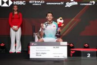 Jonathan Christie menjuarai Denmark Open setelah menundukkan tunggal putra peringkat satu dunia, Shi Yuqi dari China, melalui pertarungan tiga gim, 13-21, 21-15, 21-15, pada laga final di Jyske Arena, Odense, Minggu malam WIB. (Dok PBSI)