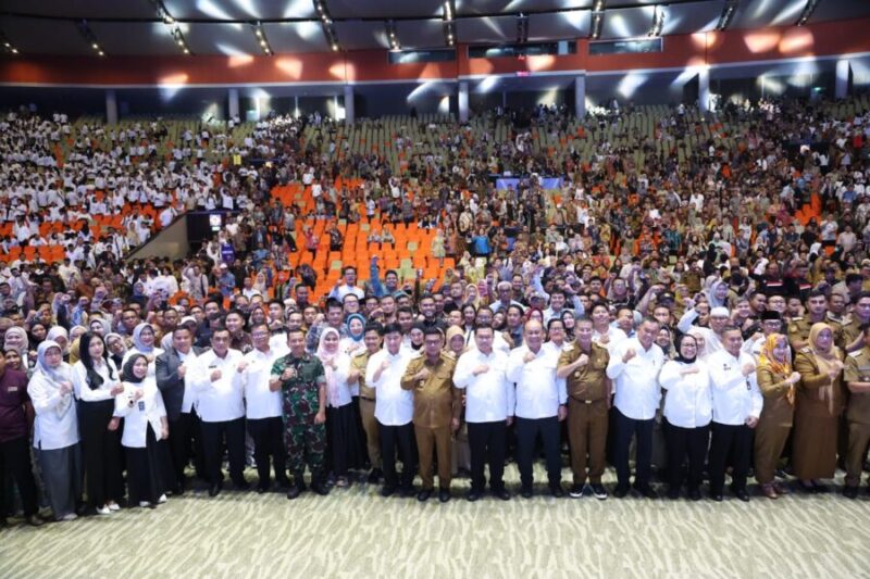 Andra Soni usai menghadiri Konsolidasi Regional Peningkatan Tata Kelola Program MBG di Sentul International Convention Center (SICC) Kabupaten Bogor, yang dipimpin oleh Kepala Badan Gizi Nasional (BGN) Dadan Hindayana dan diikuti oleh seluruh kepala daerah dari Provinsi Jawa Barat, Daerah Khusus Jakarta, serta seluruh bupati dan wali kota se-Banten, Senin (13/10/2025).