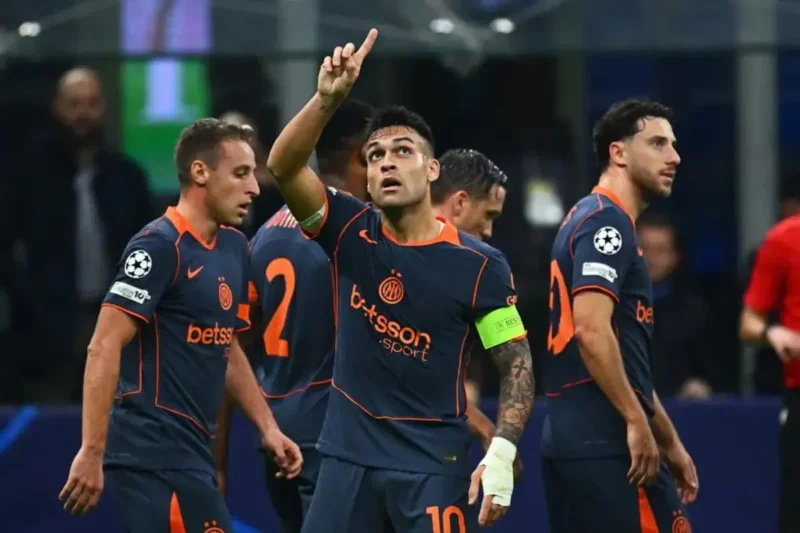 Selebrasi Lautaro Martinez setelah mencetak gol untuk Inter Milan dalam pertandingan Liga Champions 2025/26 lawan Kairat Almaty di Giuseppe Meazza pada Kamis (6/11/2025). UEFA.com