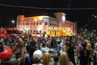 Wisata malam di Malioboro. (Joke)