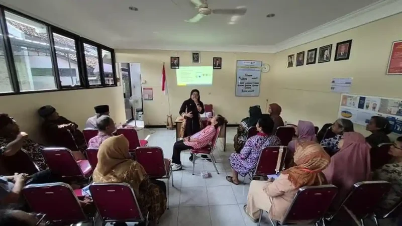 Suasana ruang kelas Sekolah Lansia Yogyakarta. (Dok Pemkot)