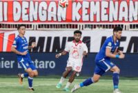 Persib kalah 0-2 dari Malut United pada laga tunda pekan ke-12 di Stadion Gelora Kie Raha, Ternate, Minggu (14/12/2025). (Malut United)