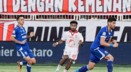 Persib kalah 0-2 dari Malut United pada laga tunda pekan ke-12 di Stadion Gelora Kie Raha, Ternate, Minggu (14/12/2025). (Malut United)