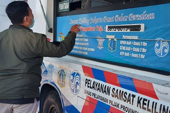 Layanan bayar pajak kendaraan di Samsat keliling. (Samsat)