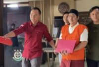 ‎Gus Yazid ditangkap di Cikarang Barat, Bekasi, kemudian dibawa ke Jawa Tengah untuk pemeriksaan intensif, Rabu (24/12/2025). (Jennus)