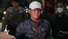 Bupati Lampung Tengah, Ardito Wijaya, menjalani pemeriksaan di Gedung Merah Putih KPK, Rabu malam. (Jennus)