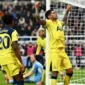 Bek Tottenham Cristian Romero (kanan) merayakan keberhasilannya mencetak gol ke gawang Newcastle pada pertandingan Liga Inggris di Stadion St. James Park, Newcastle, Selasa (2/12/2025) waktu setempat. (tottenhamhotspur.com)