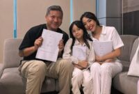 Gading Marten, Gisella Anastasia, dan putri mereka, Gempita Nora Marten. (Instagram @inigempita)