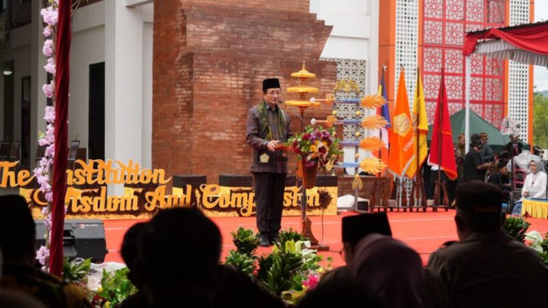 Menteri Agama Nasaruddin Umar memberi arahan di depan civitas akademika STABN Raden Wijaya di Wonogiri, Sabtu (10/1/2026). (Jennus)