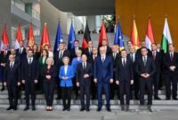 Pejabat Eropa, NATO, dan Uni Eropa (Anadolu) 