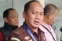 Kepala Pusat Penerangan Hukum Kejaksaan Agung Anang Supriatna memberi keterangan pers di Kantor Kejagung Jakarta. (Jennus)