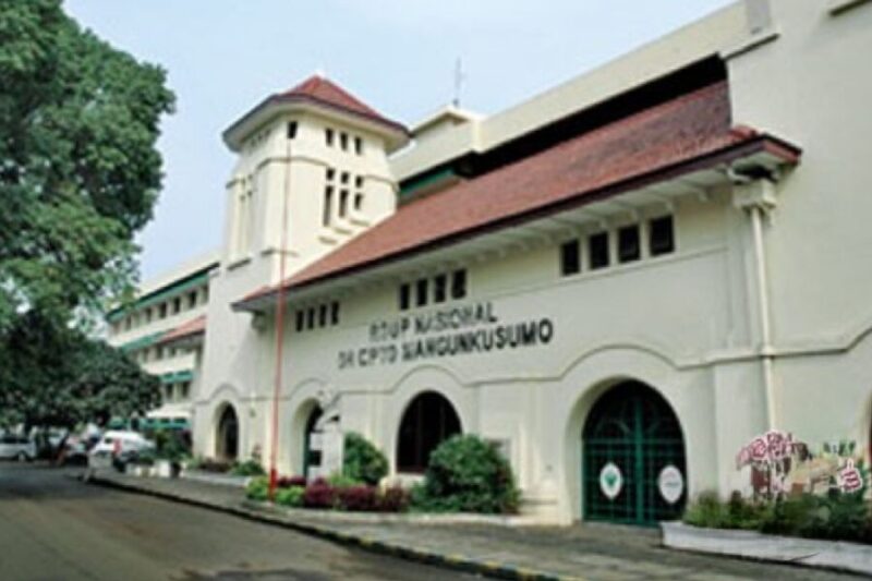Rumah Sakit Umum Pusat Nasional Dr. Cipto Mangunkusumo (RSCM) Jakarta (Antara Foto)