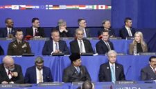 Presiden Prabowo Subianto (barisan depan, tengah) menghadiri Konferensi Tingkat Tinggi (KTT) Dewan Perdamaian (Board of Peace/BoP) Gaza di Donald J. Trump Institute of Peace, Washington DC, Amerika Serikat, Kamis (19/2/2026). (BPMI Sekretariat Presiden)