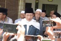 Menteri Agama Nasaruddin Umar saat berkunjung ke Pesantren Sidogiri, Jumat (6/3/2025). (Humas Kemenag)