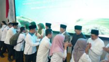 Menteri Agama Nasaruddin Umar halal bihalal dengan jajaran pimpinan dan ASN Kemenag. (Humas Kemenag)