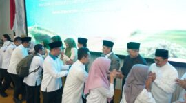 Menteri Agama Nasaruddin Umar halal bihalal dengan jajaran pimpinan dan ASN Kemenag. (Humas Kemenag)