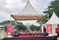 Pertunjukkan hadroh dikemas dengan konsep modern menyasar kalangan urban. (Jennus/aga)