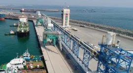 Pelabuhan Fujairah setelah insiden serangan drone pada Sabtu (14/03/2026) yang sempat menghentikan aktivitas ekspor energi global sementara waktu. (Dok. Port of Fujairah)