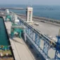 Pelabuhan Fujairah setelah insiden serangan drone pada Sabtu (14/03/2026) yang sempat menghentikan aktivitas ekspor energi global sementara waktu. (Dok. Port of Fujairah)
