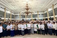 Menteri Agama Nasaruddin Umar mengukuhkan 531 organisasi Remaja Islam Masjid (RISMA) se-Kota Bengkulu di Masjid Raya Baitul Izzah, Kamis (23/4/2026). (Humas Kemenag)
