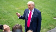 Presiden Donald Trump khawatir konflik berkepanjangan dapat berdampak negatif terhadap posisi Partai Republik dalam pemilihan paruh waktu Kongres. (Anadolu)