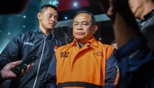 Bupati Pati Sudewo saat ditetapkan sebagai tersangka dan ditahan di Rutan KPK. (Antara Foto)