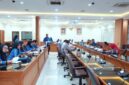 Rapat Badan Musyawarah DPRD Kota Bekasi untuk mematangkan program kerja bulan Mei 2026 dihadiri Ketua DPRD Kota Bekasi Dr. Sardi Efendi, Wakil Ketua II Faisal, S.E, serta jajaran anggota dewan dan unsur sekretariat. (Dok DPRD)
