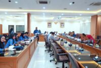 Rapat Badan Musyawarah DPRD Kota Bekasi untuk mematangkan program kerja bulan Mei 2026 dihadiri Ketua DPRD Kota Bekasi Dr. Sardi Efendi, Wakil Ketua II Faisal, S.E, serta jajaran anggota dewan dan unsur sekretariat. (Dok DPRD)