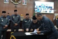 Rapat Paripurna DPRD Kota Bekasi untuk menyampaikan laporan Komisi I, II, III, dan IV terhadap Laporan Keterangan Pertanggungjawaban (LKPJ) Kepala Daerah Tahun 2025, Senin (20/4/2026). (Dok DPRD)