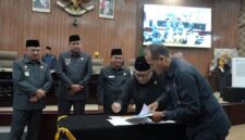 Rapat Paripurna DPRD Kota Bekasi untuk menyampaikan laporan Komisi I, II, III, dan IV terhadap Laporan Keterangan Pertanggungjawaban (LKPJ) Kepala Daerah Tahun 2025, Senin (20/4/2026). (Dok DPRD)
