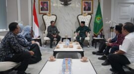 Menteri Agama Nasaruddin Umar saat menerima audiensi Direktur RS UIN, Syaifullah, di Kantor Kementerian Agama, Lapangan Banteng, Jakarta, Kamis (9/4/2026). (Humas Kemenag)