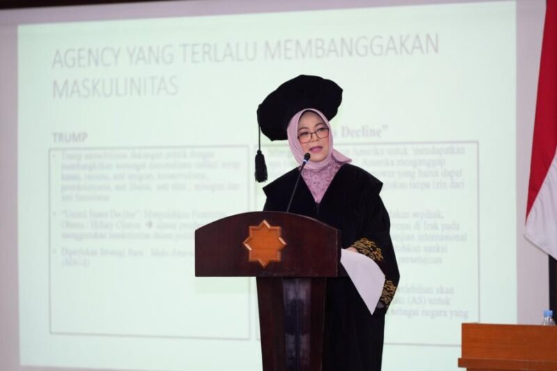 Guru Besar UMY bidang Ilmu Gender dan Politik, Prof. Dr. Nur Azizah, M.Si