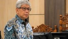 Mantan Direktur Bank Jabar (BJB) Yuddy Renaldi saat mengikuti sidang pembacaan putusan di Pengadilan Tipikor Semarang, Kamis (7/5/2026). (Istimewa)