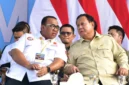 Presiden Konfederasi Serikat Pekerja Seluruh Indonesia, Andi Gani Nena Wea, bersama Presiden Prabowo Subianto dalam Peringatan Hari Buruh Internasional 2026 di kawasan Monas, Jumat (1/5/2026). (KSPSI)