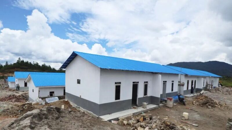 Pembangunan huntap di Desa Dolok Nauli, Kecamatan Adian Koting, Kebaupaten Tapanuli Utara, Sumatera Utara. Dok. Satgas PRR/BNPB