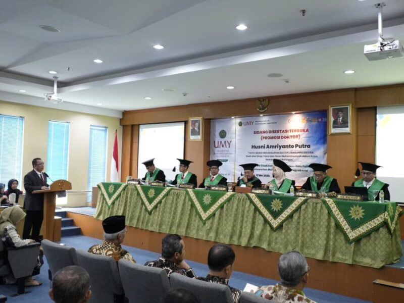 Ujian Terbuka Disertasi  Husni Amriyanto pada Program Doktor Politik Islam-Ilmu Politik UMY