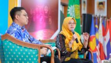 Dosen Prodi Farmasi, FKIK UMY, apt. RR. Sabtanti Harimurti.