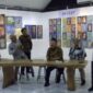 SAMBUTAN-Irjend Pol Dr Susilo Teguh Raharjo, M.Si saat sambutan di acara Pameran dihadapan Komjend Pol Prof Dr Cryshnanda DL dan beberapa Seniman senior Jakarta. (Foto Ist).