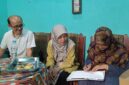 Dosen UMY saat melakukan observasi lapangan ke salah satu UMKM kuliner katering dan jajanan pasar milik Santika Wati (Murtini)
