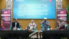 Foto moderator dan pembicara dalam acara talkshow yang digelar Kementerian Koordinator Pemberdayaan Masyarakat Republik Indonesia di UMY