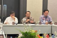 Direktur Pendidikan Tinggi Keagamaan Islam Kemenag Sahiron dan Direktur Diplomasi Publik Kementerian Luar Negeri Ani Nigeriawati. (Humas Kemenag)