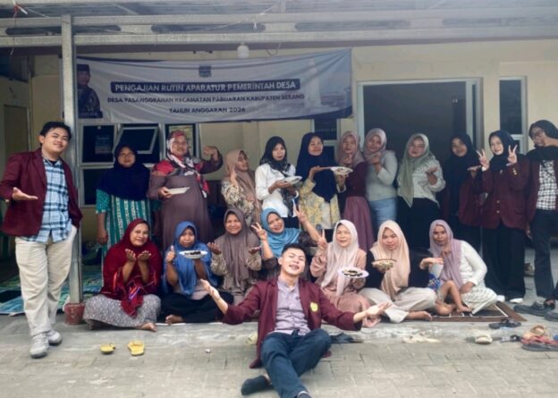 Mahasiswa Universitas Sultan Ageng Tirtayasa (Untirta) Kelompok 2 usai menggelar workshop di Pasanggrahan. (Dok Untirta)