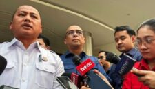 Direktur Penyidikan Jaksa Agung Muda Tindak Pidana Khusus (Jampidsus) Syarief Sulaeman Nahdi mengumumkan penetapan Yusuf Asep Somantri sebagai tersangka keempat kasus dapur MBG di Gedung Bundar Kejaksaan Agung, Kamis. (Jennus)